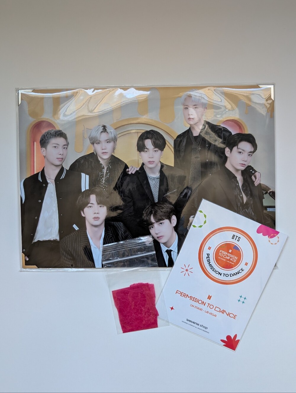 BTS PTD OT7 Group Premium Photo + Concert confetti + Sticker pack